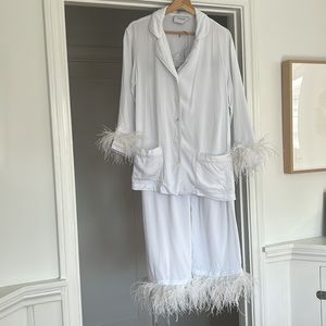 Sleeper white feather pajamas. Size Medium. White.
